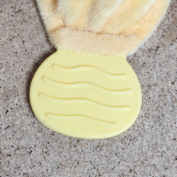 Modern Baby Giraffe Security Blanket Lovey Teether Toy White yellow gray Rattle - Picture 8 of 14